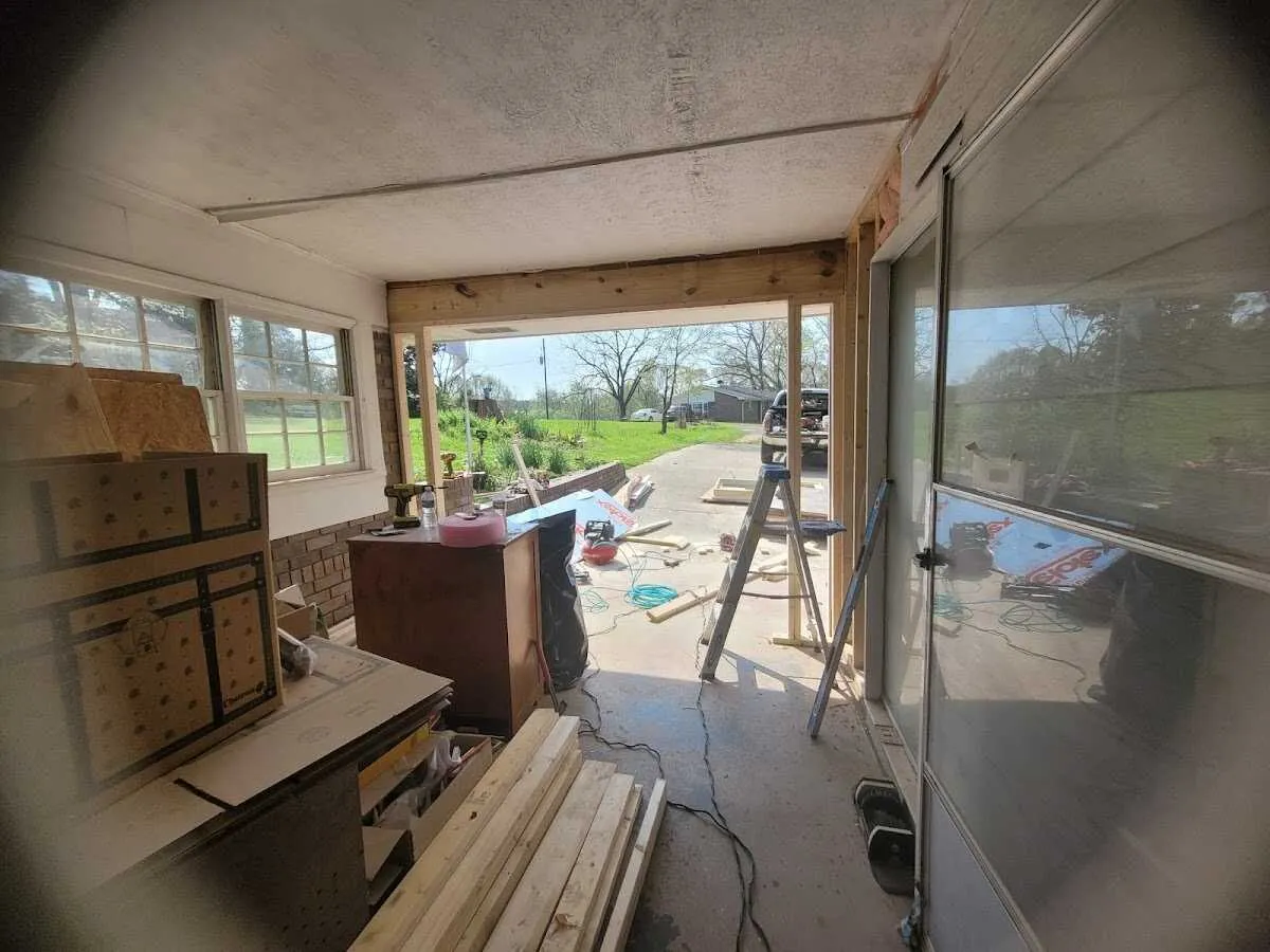 Air movers and dehumidifier for Water Mitigation Services in Mentor